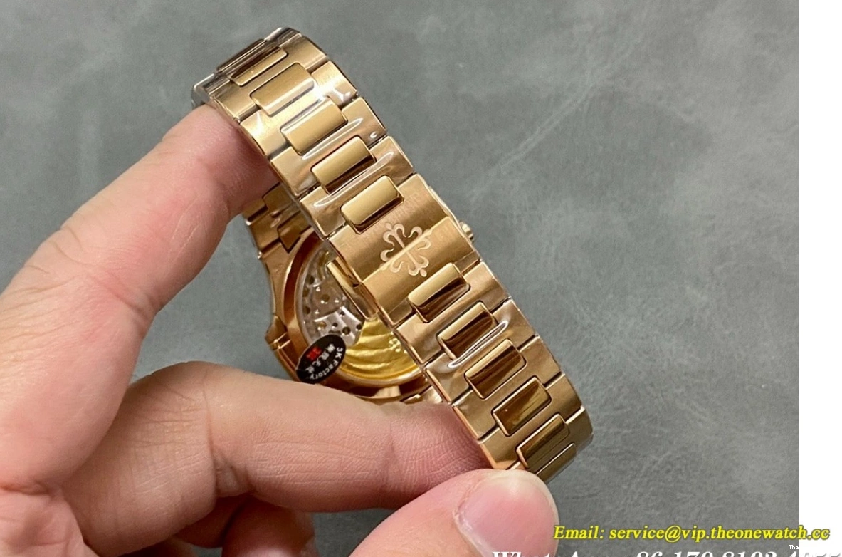 Dia Jumbo A324 3KF Dial White RG RG 35mm Nautilus 7118 0308